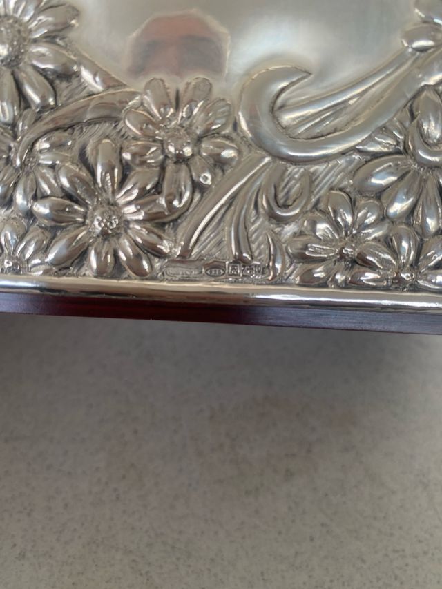 Cofanetto legno radica argento