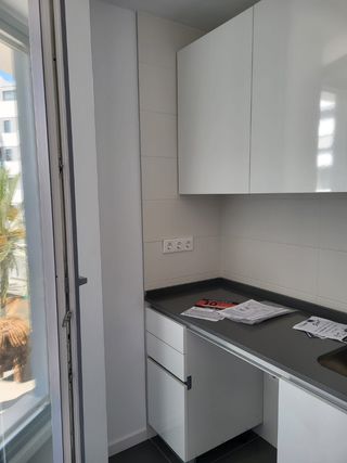 Cocina nueva - Muebles y electrodomésticos
