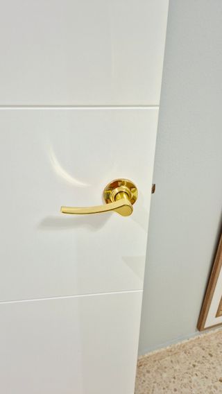 Manillas puertas oro 