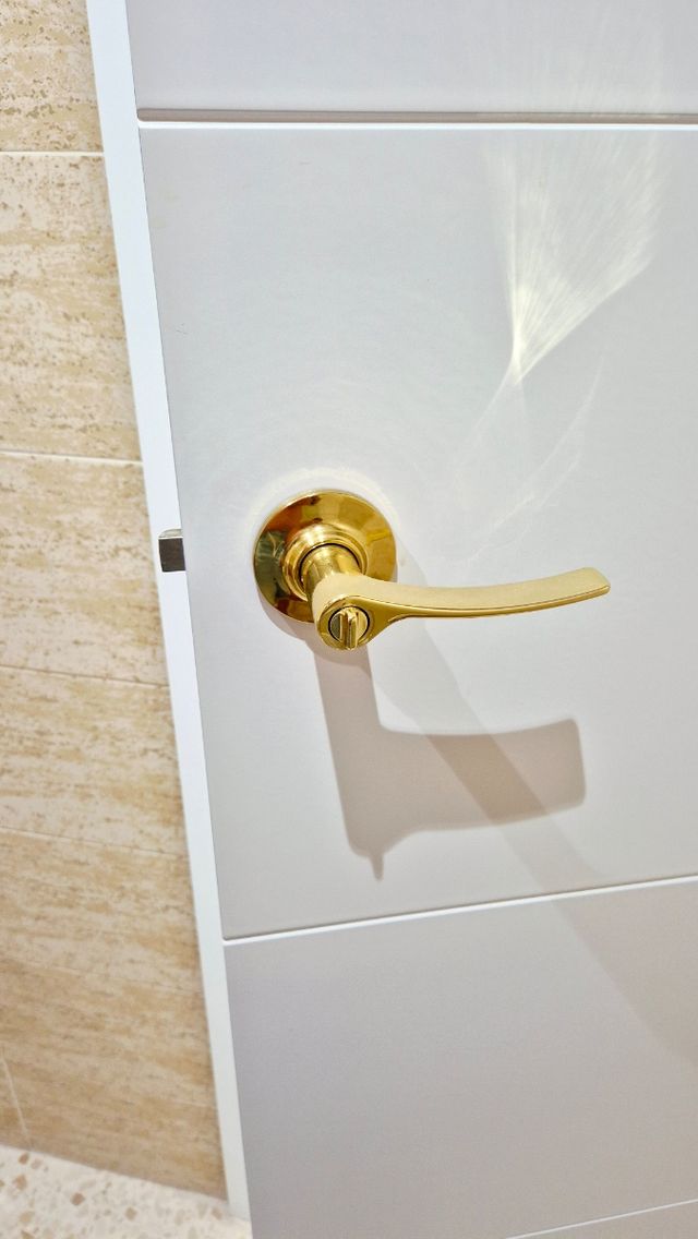 Manillas puertas oro 