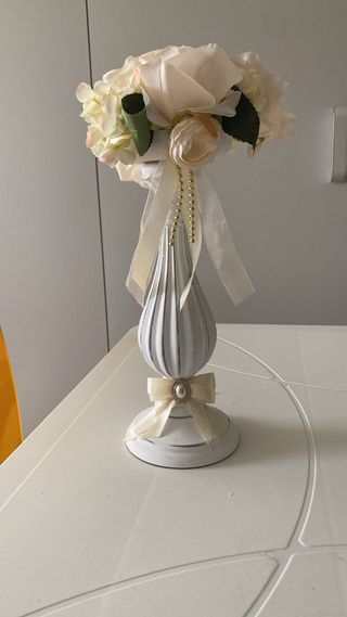 Portacandele bianco in ceramica e legno