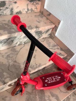 Patinete infantil rojo