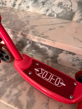 Patinete infantil rojo