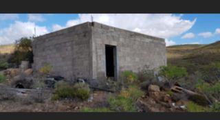 Busco albañil  por Almacén 20m2 -