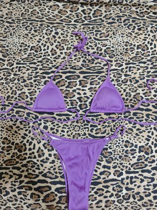 Bikini morado - Tanga y Top