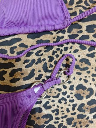 Bikini morado - Tanga y Top