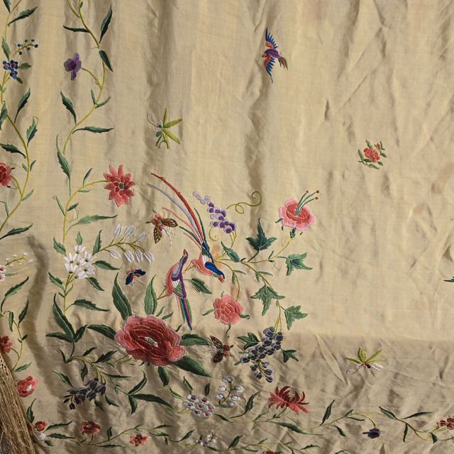 Manton Manila antiguo bordado