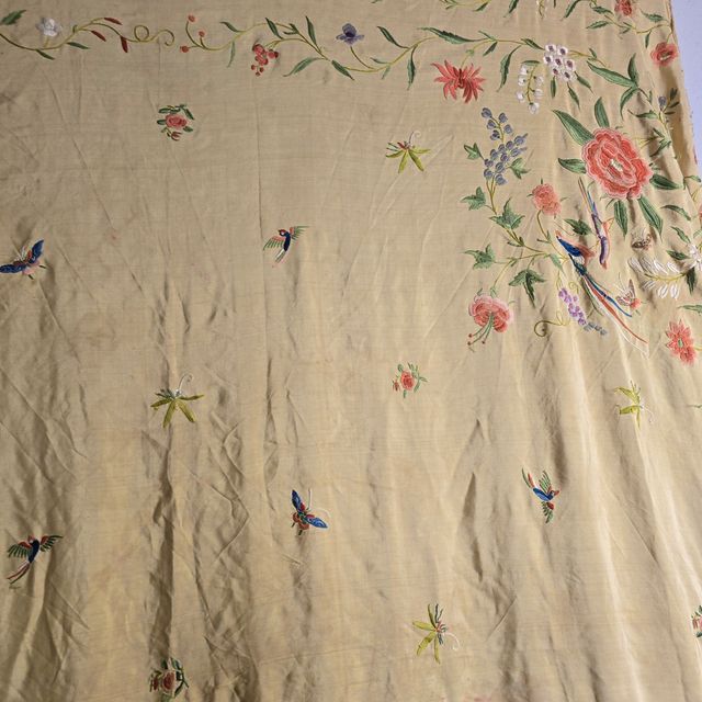 Manton Manila antiguo bordado