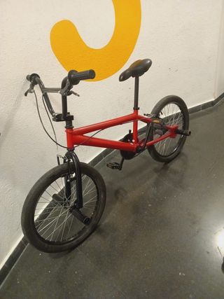 BMX roja niño