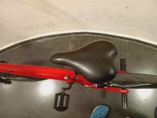 BMX roja niño