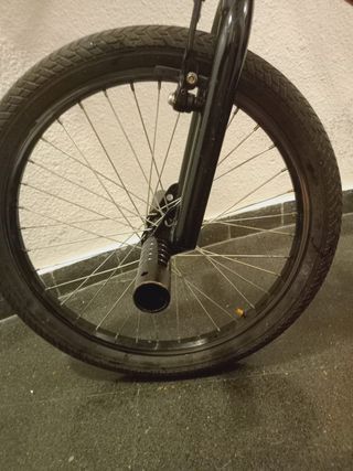 BMX roja niño