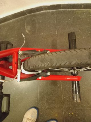 BMX roja niño