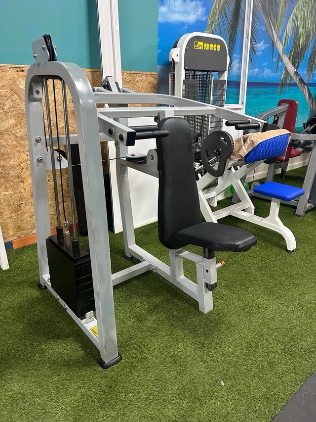 Máquina press hombros Adan Sport