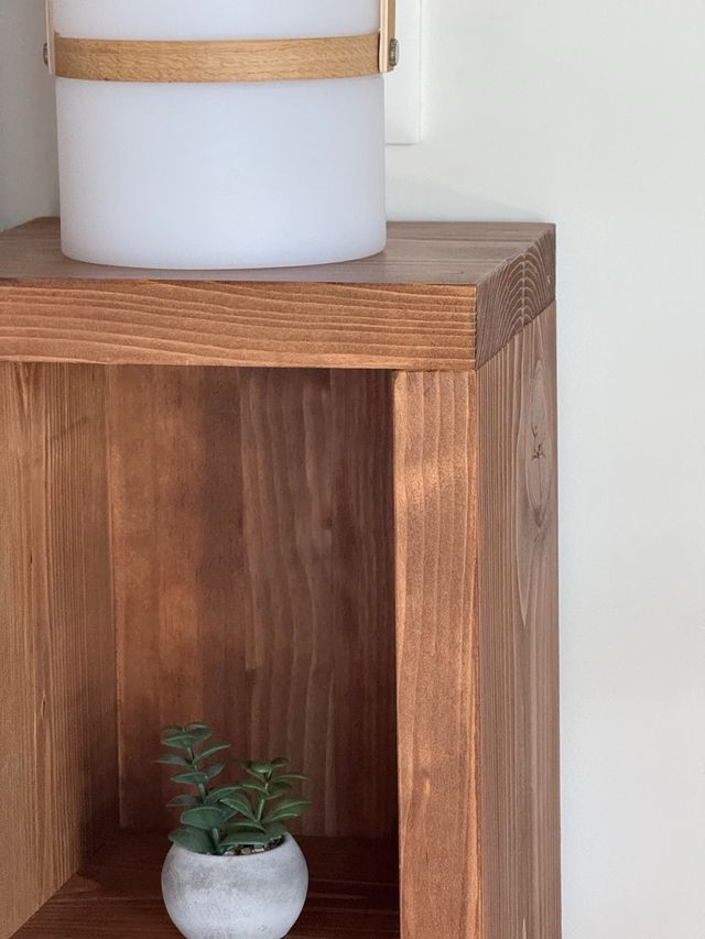 Mesita noche madera maciza