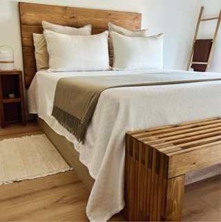 Mesita noche madera maciza