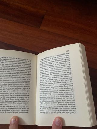 Aventuras De Arturo Gordon Pym