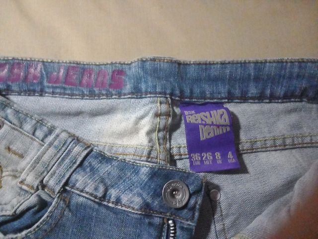 Vaqueros acampanados azules