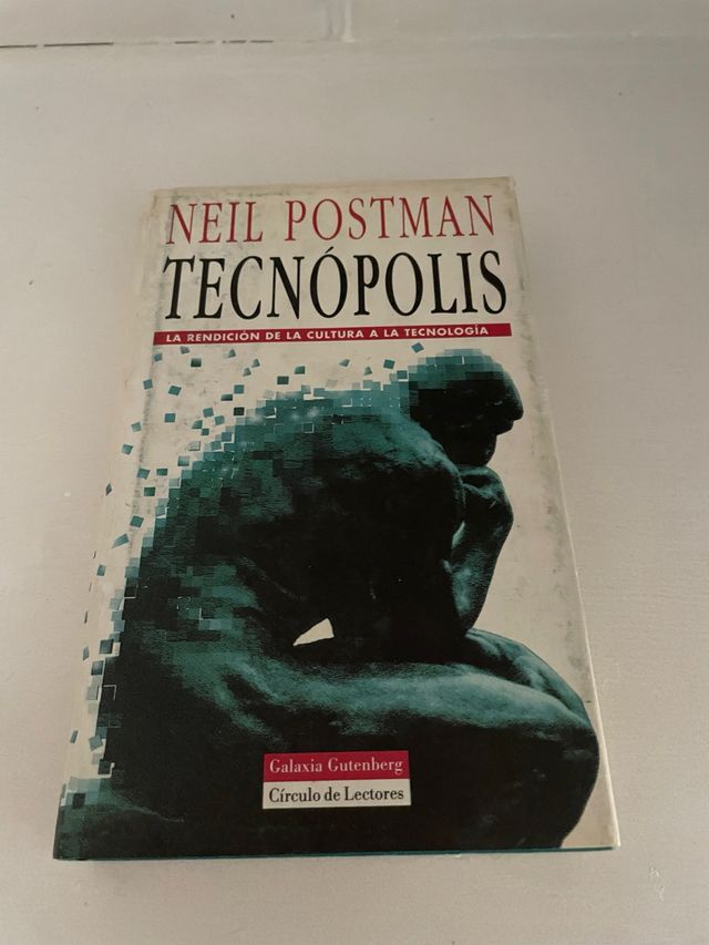 Varios libros disponibles.