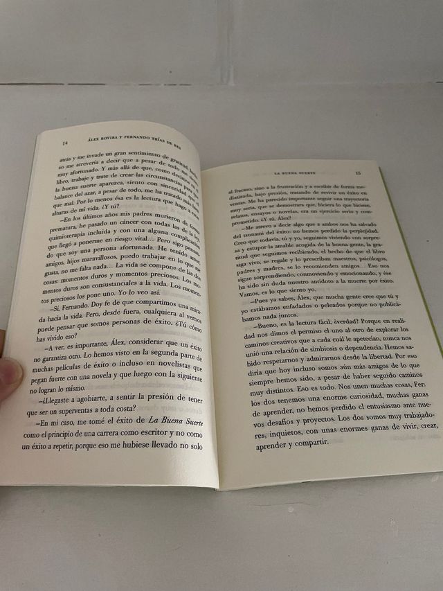 Varios libros disponibles.