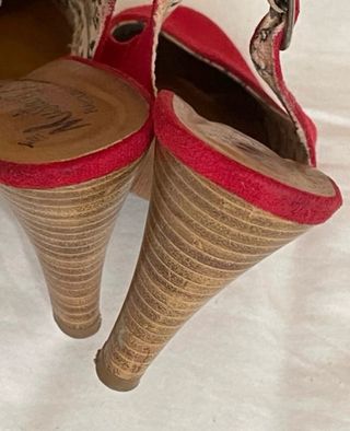 Zapatos slingback Mustang rojos 