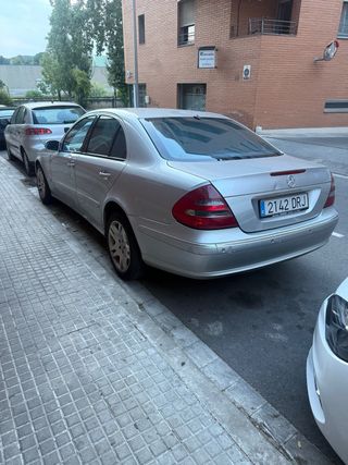 Mercedes-Benz E320 2005