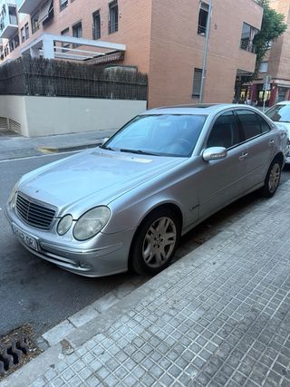 Mercedes-Benz E320 2005