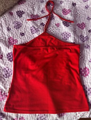 Top rojo sin mangas