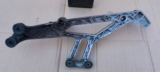 Estribera Izquierda Ducati Monster