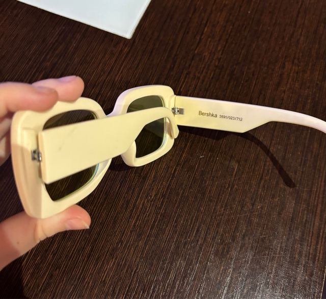 Gafas Bershka  - Beige y Amarillas