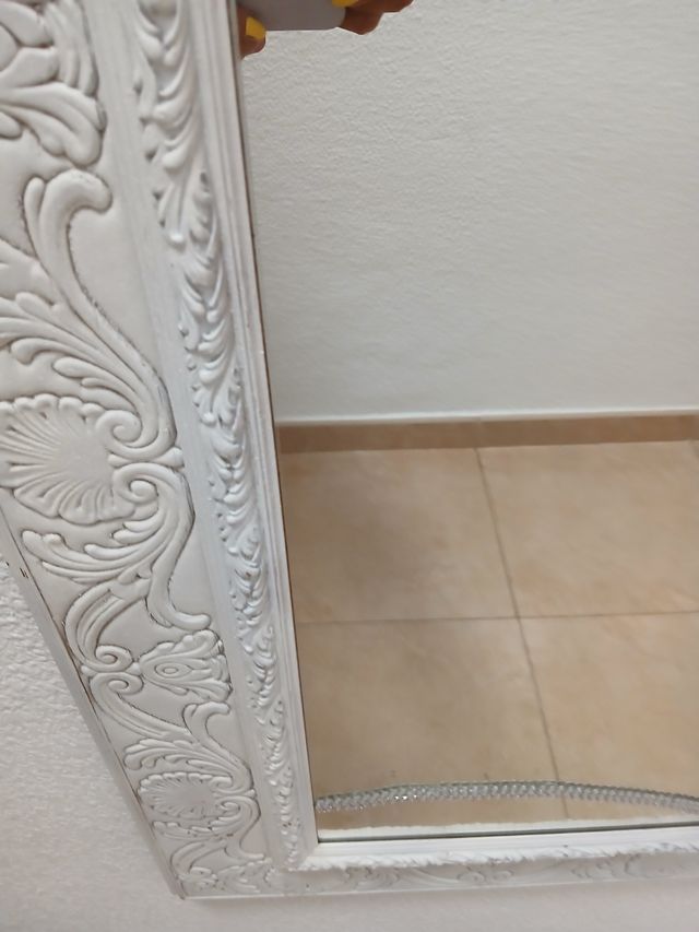 Specchio antico bianco rotto