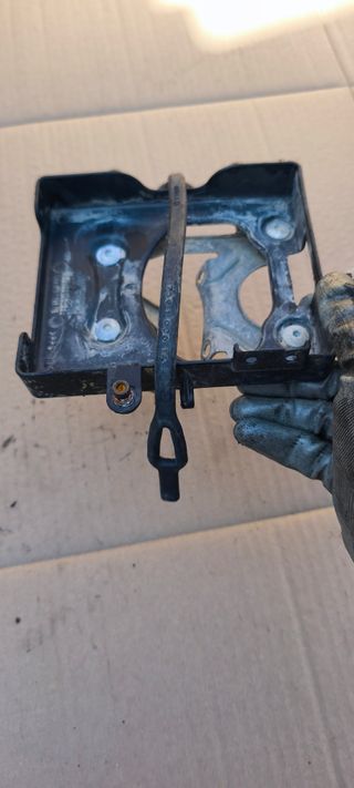 Porta bateria Ducati Monster