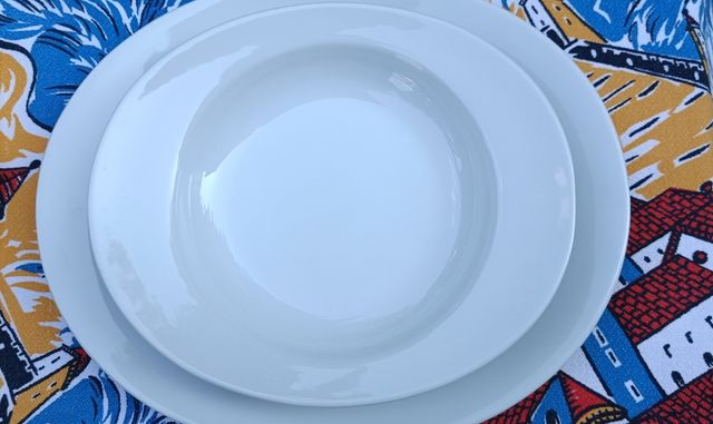 12 Piatti Guzzini bianchi in porcellana