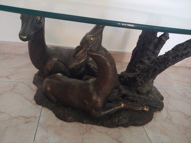 Mesa centro bronce ciervos maciza