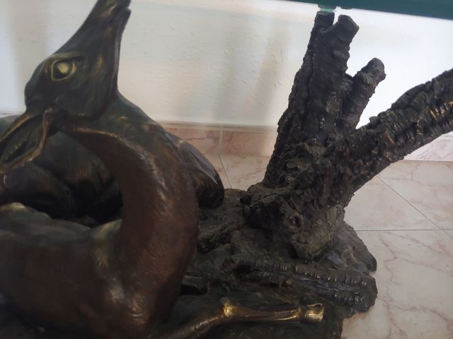 Mesa centro bronce ciervos maciza