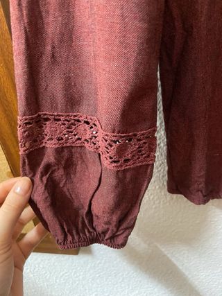 Blusa Zara roja con volantes detalles puntilla