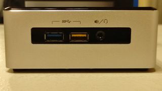 Intel NUC5i3RYH Mini PC