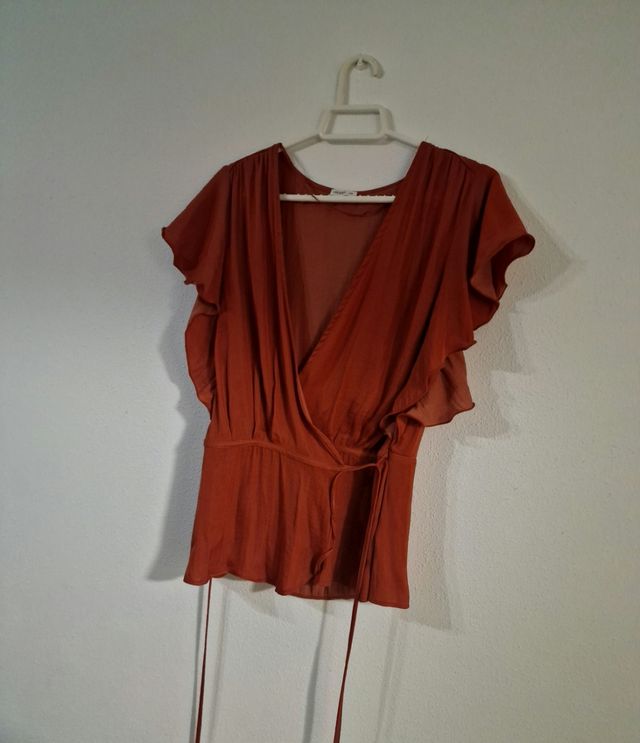 Blusa anaranjada verano