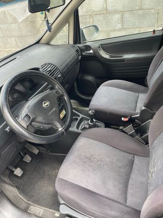 Opel Zafira 2001