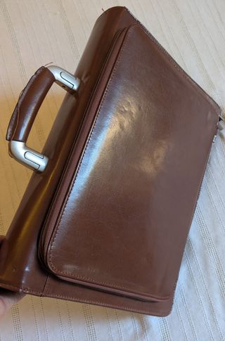 Maletín ejecutivo piel marrón