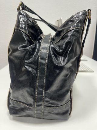 Bolso Carolina Herrera negro y dorado