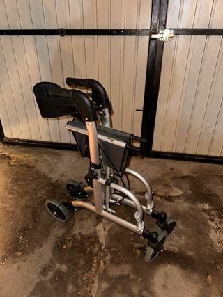 Silla de ruedas andador plegable