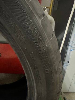 Neumáticos Hankook 225/40ZR20  los 4 