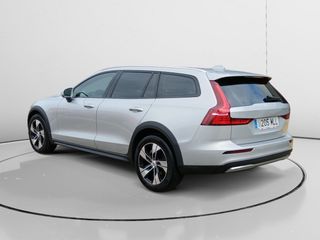 Volvo V60 B4 Core AWD