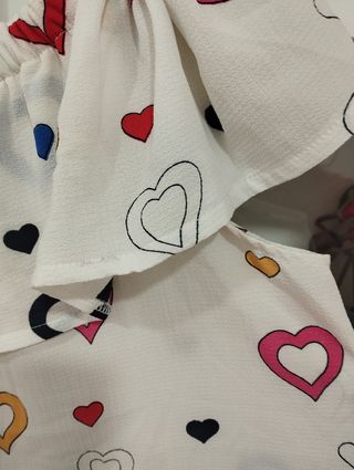 Blusa blanca corazones multicolor