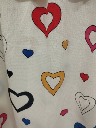 Blusa blanca corazones multicolor