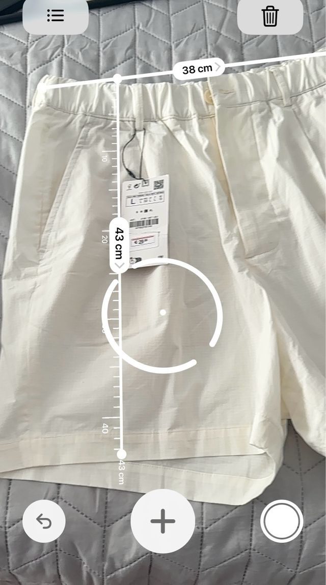 Shorts crema Zara - L