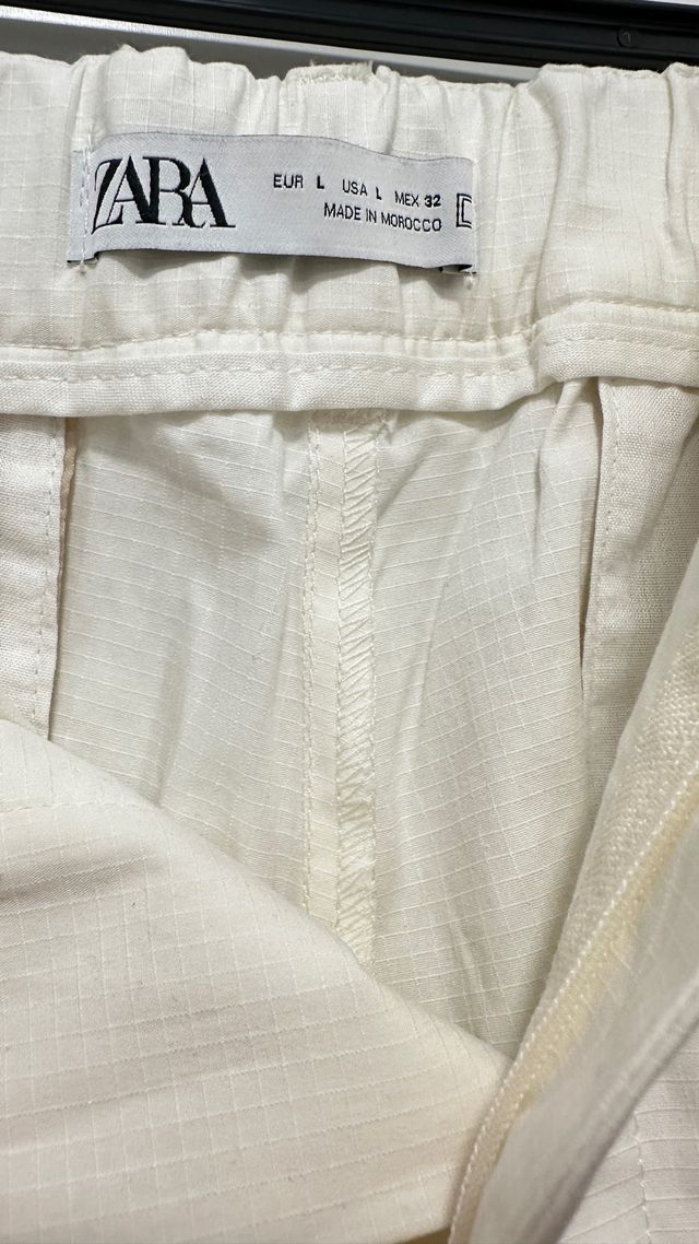 Shorts crema Zara - L