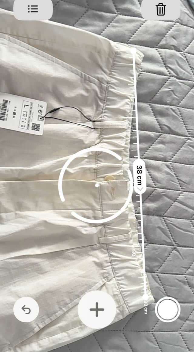 Shorts crema Zara - L