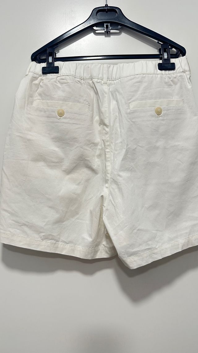 Shorts crema Zara - L