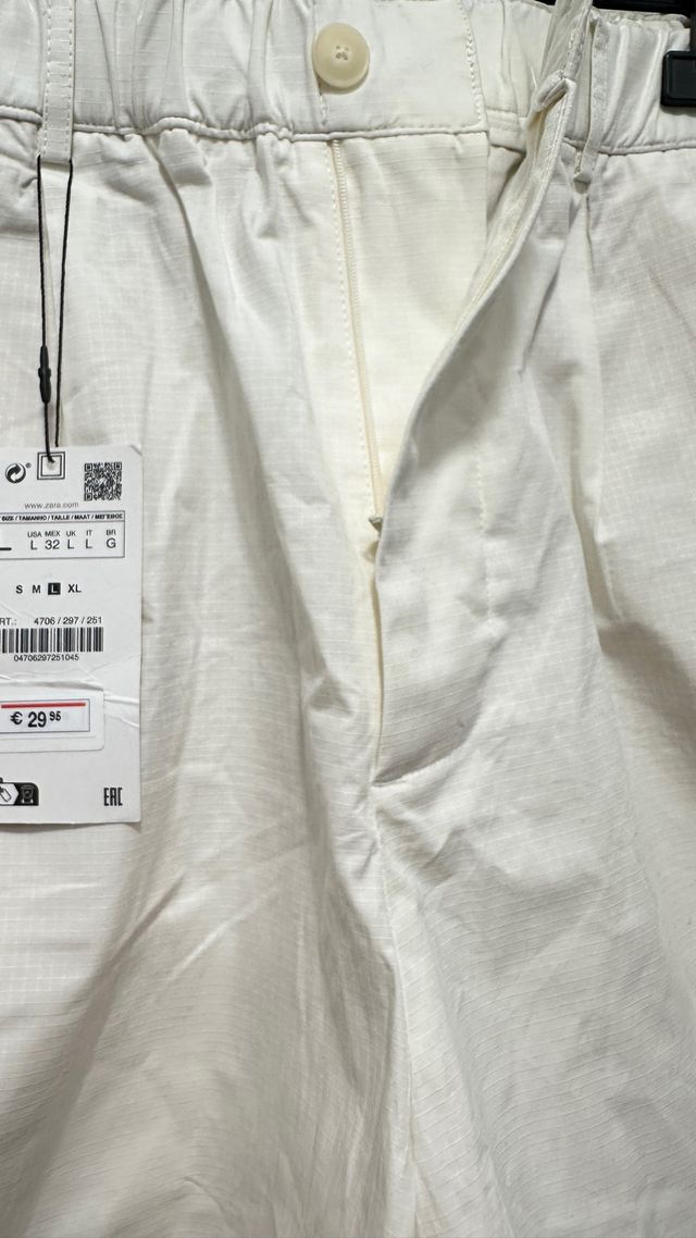 Shorts crema Zara - L